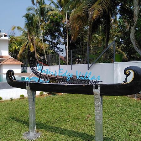 Water'S Edge Villas Alappuzha Luaran gambar