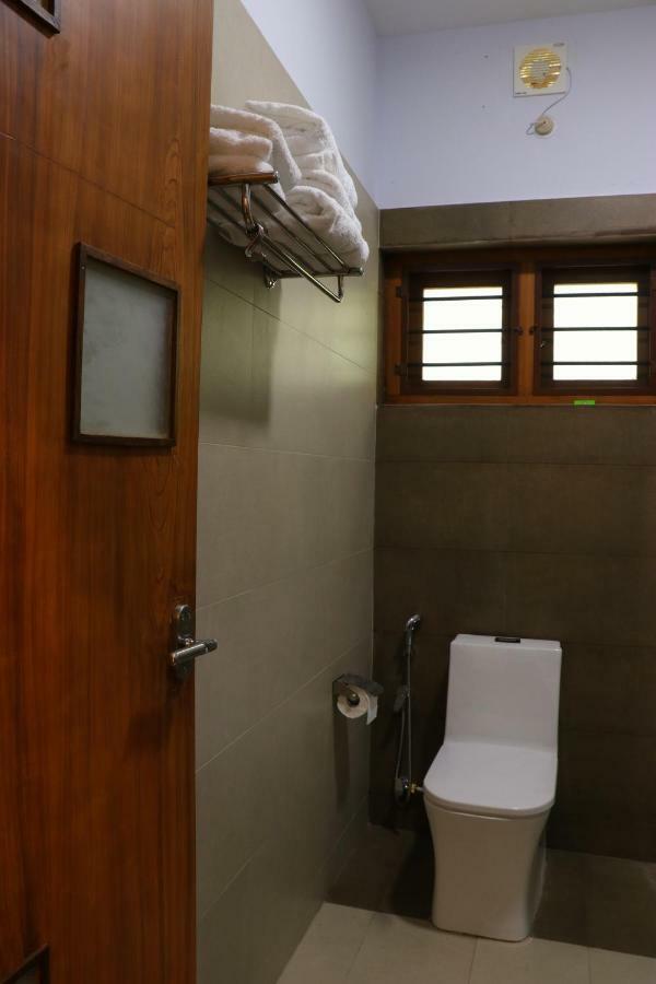 Water'S Edge Villas Alappuzha Luaran gambar