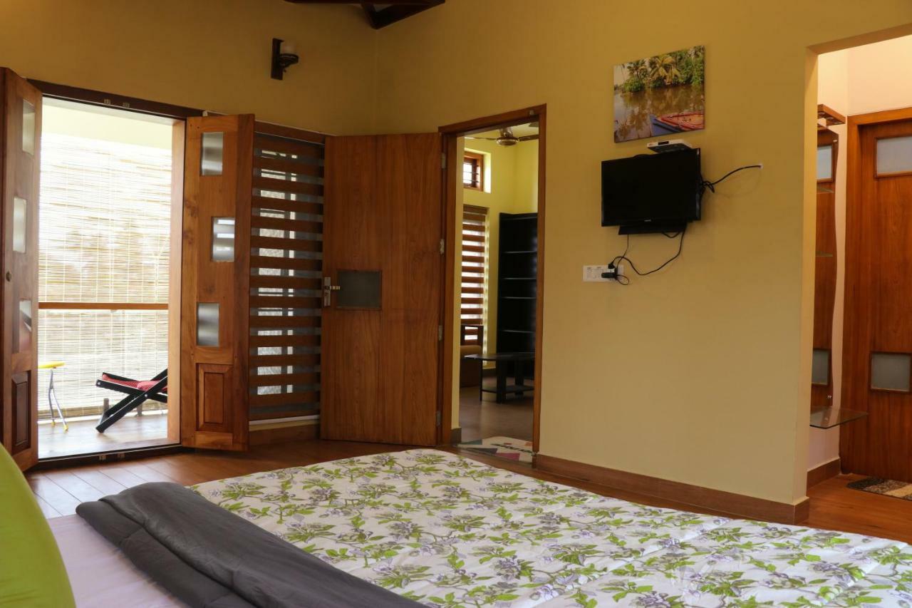 Water'S Edge Villas Alappuzha Luaran gambar